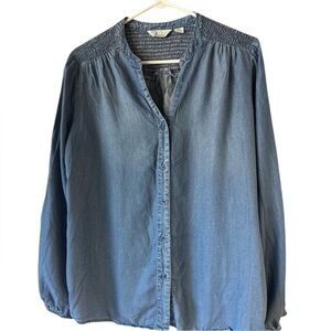 NWOT long sleeve button touched blouse